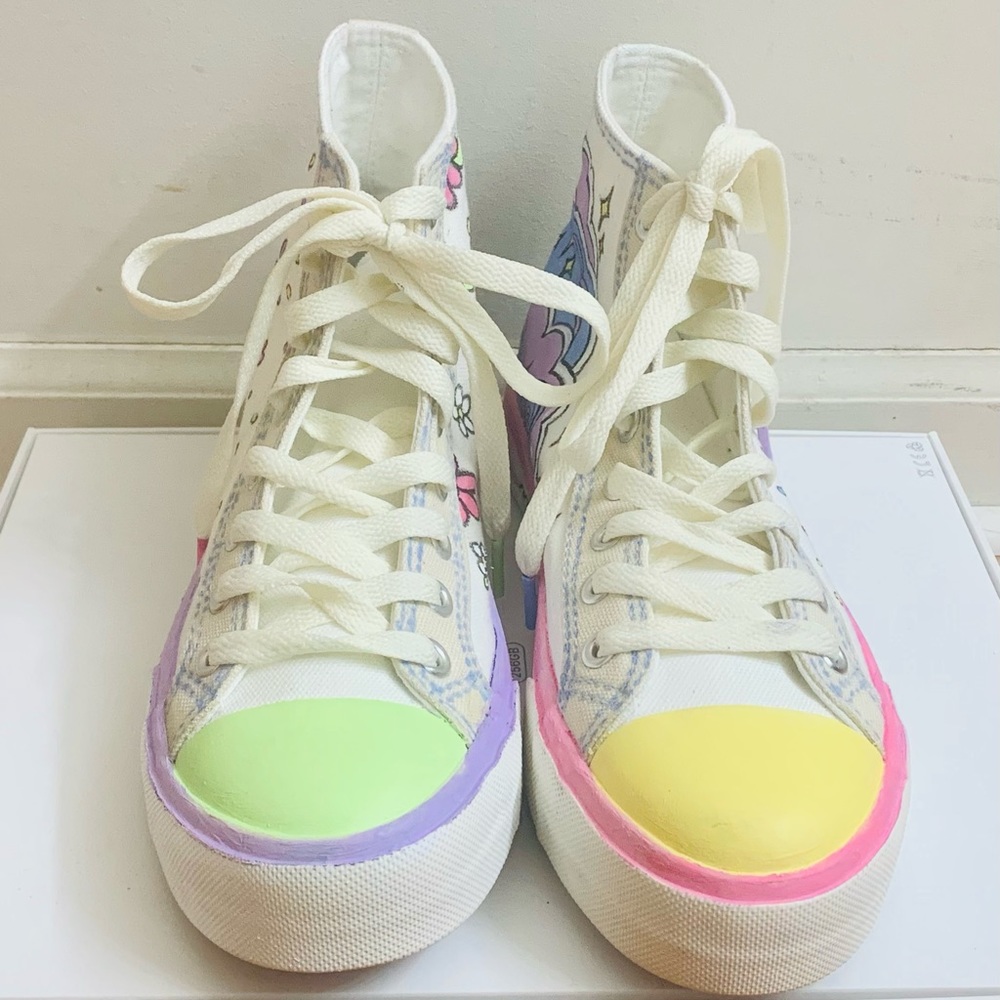 CUSTOM HAND-PAINTED SNEAKERS - Picture 3 of 11